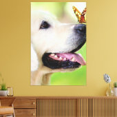 Sierkussen voor labrador en vlinder canvas afdruk (Insitu (Woonkamer))