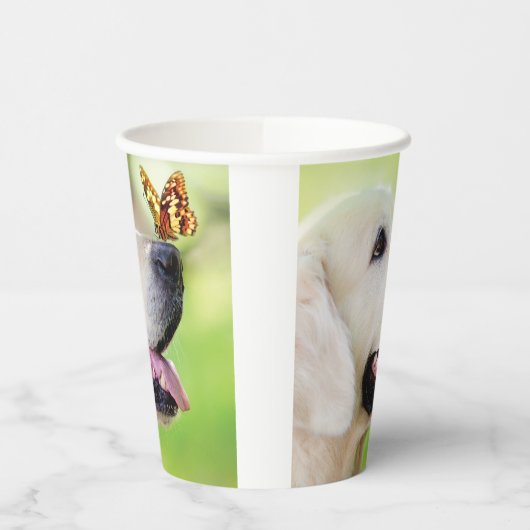 Sierkussen voor labrador en vlinder papieren bekers (Links)