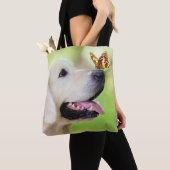 Sierkussen voor labrador en vlinder tote bag (Dichtbij)