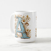 Sierletter A Met Blauwe Emaille Koffiemok (Voorkant links)