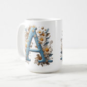 Sierletter A Met Blauwe Emaille Koffiemok (Voorkant links)