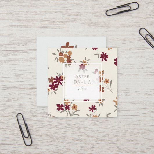 Sierlijke gouden maroon bloemenpatroon vierkante visitekaartje (Voorkant / Achterkant in situ)