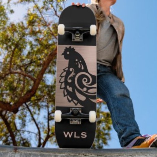 Sierlijke kippen silhouet in namaak koper en zwart persoonlijk skateboard