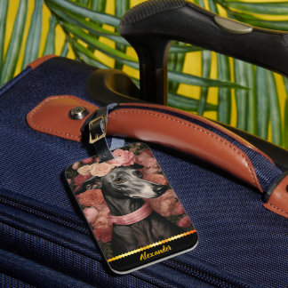 Sierlijke windhond omringd door bloeiende rozen bagagelabel