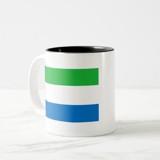 Sierra Leone Flag Tweekleurige Koffiemok (Voorkant links)