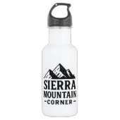 Sierra Mountain Corner – Adventure Logo Design Waterfles (Voorkant)
