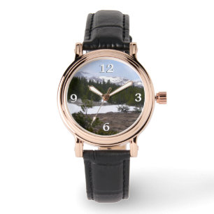 Sierra Nevada bergen en sneeuw op Yosemite Horloge