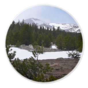 Sierra Nevada bergen en sneeuw op Yosemite Keramische Knop
