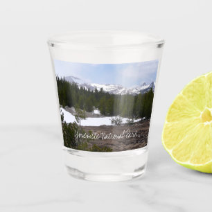 Sierra Nevada bergen en sneeuw op Yosemite Shot Glas