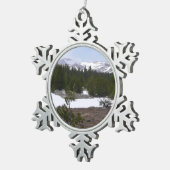 Sierra Nevada bergen en sneeuw op Yosemite Tin Sneeuwvlok Ornament (Rechts)