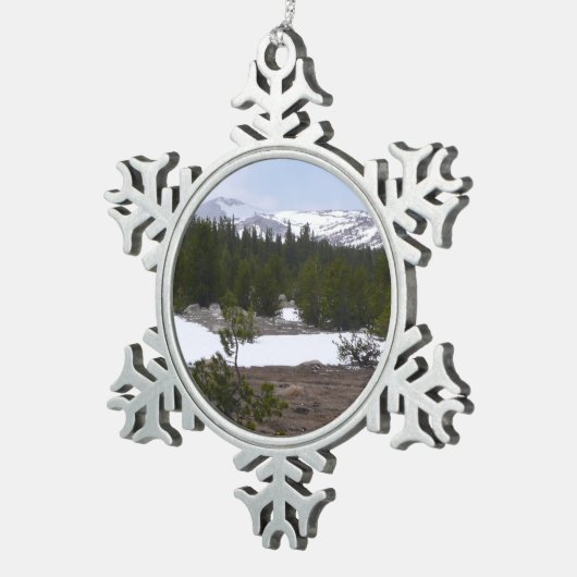 Sierra Nevada bergen en sneeuw op Yosemite Tin Sneeuwvlok Ornament (Rechts)