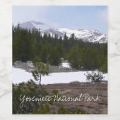 Sierra Nevada bergen en sneeuw op Yosemite Wijn Etiket (Enkel label)