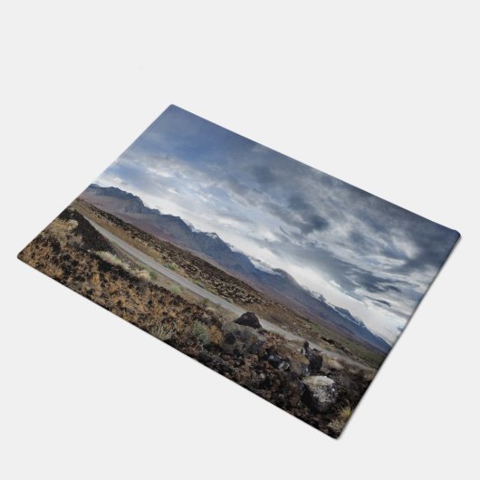 Sierra Nevada Mountains of Owens Valley Deurmat (Schuin)