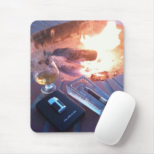 Sigar en Drink door de brand - Muismat (Met muis)