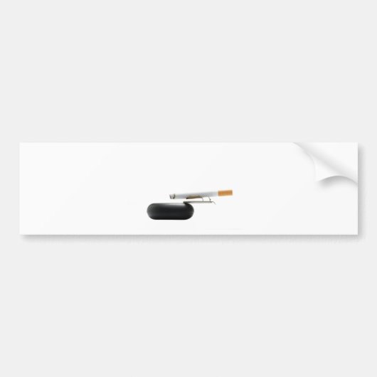 Sigarette op asbak boven wit bumpersticker (Voorkant)