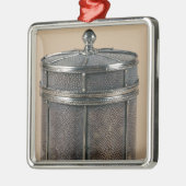 Sigarettendoos met scharnierende zijden, 1928 metalen ornament (Links)