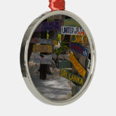 Sign Post Rum Point Grand Cayman Metalen Ornament (Rechts)