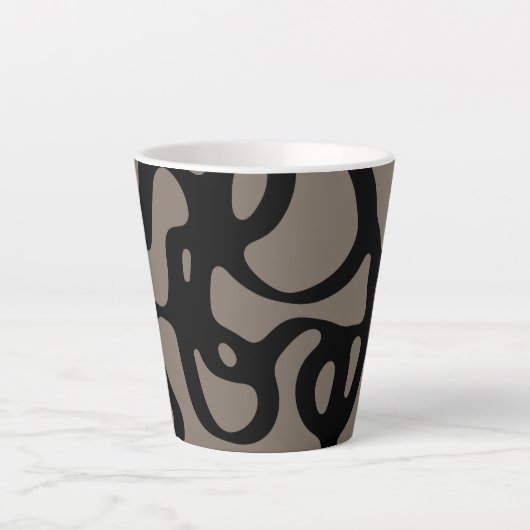 Signalen op afstand: Abstract zwart & grijs Latte Mok (Voorkant)