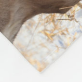 Sika Stag in een sneeuwveld | Japan Fleece Deken (Hoek)