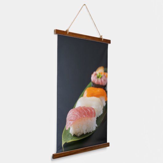 Silence and Sushi | A tapestry depicting beautiful Hangend Wandkleed (Gebogen)