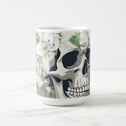 Silent Bloom: Schedel en witte lelies Koffiemok (Center)