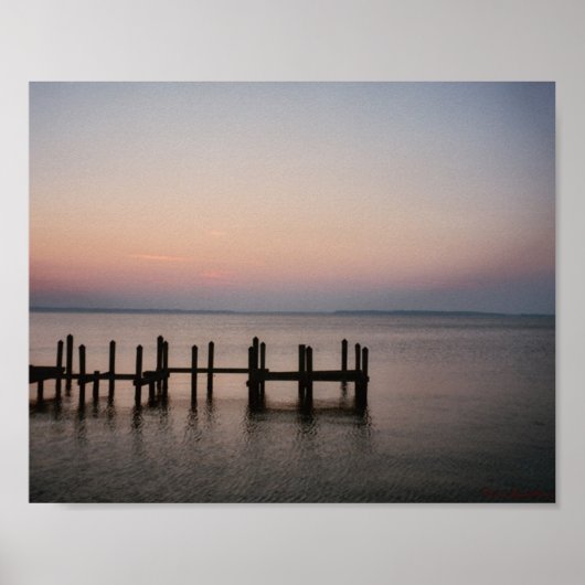 Silent Pier Poster (Voorkant)