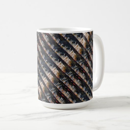 "Silent Thunder 2 Tiled" Abstract Design Mok (Voorkant rechts)