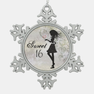Silhouet meisje en harten zoet 16 tin sneeuwvlok ornament