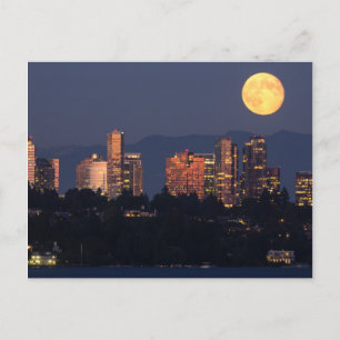 Silhouet van Bellevue vanaf Lake Washington bij sc Briefkaart