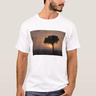 Silhouet van boom op vlakte, Masai Mara 2 T-shirt