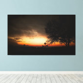 Silhouet van een boom bij zonsondergang canvas afdruk (Insitu (Houten vloer))