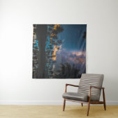 Silhouet van kokosbomen, weerkaatst op het lichaam wandkleed (In Situ (horizontaal))