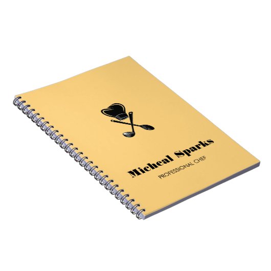 Silhouet van kookmuts en lepels beige notitieboek (Rechterzijde)