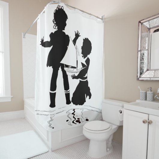 silhouet van meisje en jongen en modelboot douchegordijn (In situ)