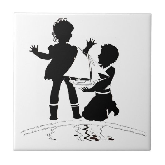 silhouet van meisje en jongen en modelboot tegeltje (Voorkant)