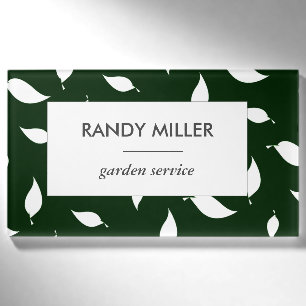 Silhouet witte bladeren groen naambadge