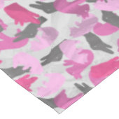 Silhouette Animal Camouflage Roze Tafelkleed (Gekanteld)
