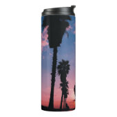 Silhouette boom onder troebele hemel thermosbeker (Gedraaid links)