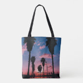 Silhouette boom onder troebele hemel tote bag (Achterkant)