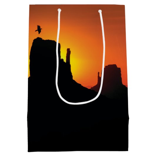 Silhouette Desert Sunset Southwestern Medium Cadeauzakje (Achterkant)