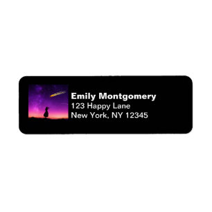 Silhouette Girl kijkt naar het storen van metaal n Etiket