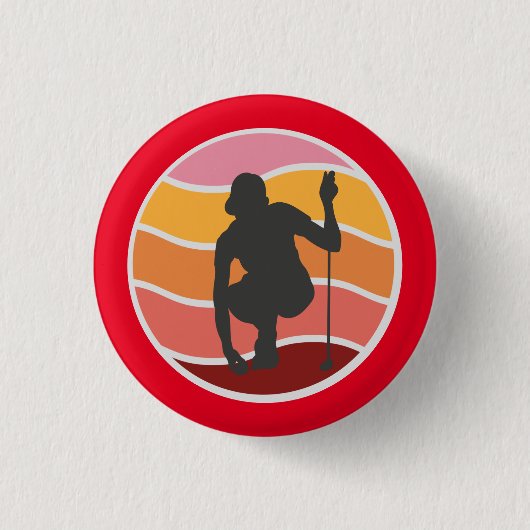 Silhouette golfer lady golfing on red background ronde button 3,2 cm (Voorkant)