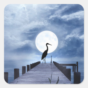 Silhouette Heron op een pier met een volledige maa Vierkante Sticker