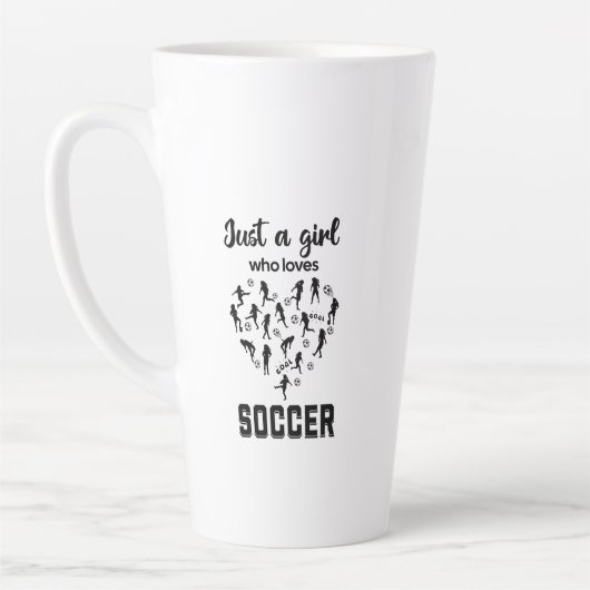 Silhouette meisjes spelen Voetbal Latte Mok (Links)