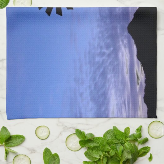 Silhouette of a windmill theedoek (Gevouwen)