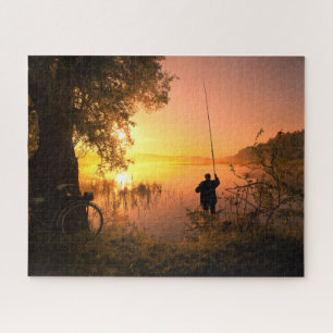 Silhouette of Fisherman op Sunset Lake Legpuzzel