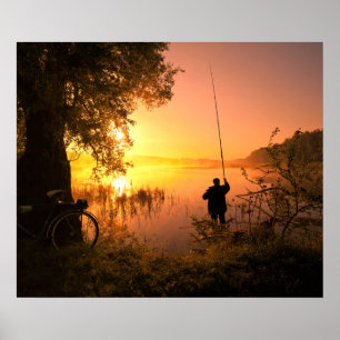 Silhouette of Fisherman op Sunset Lake Poster