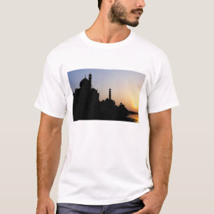 Silhouette of The Taj Mahal bij zonsondergang, Agr T-shirt