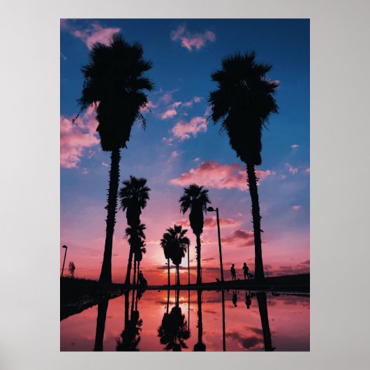 Silhouette of tree under cloudy sky poster (Voorkant)