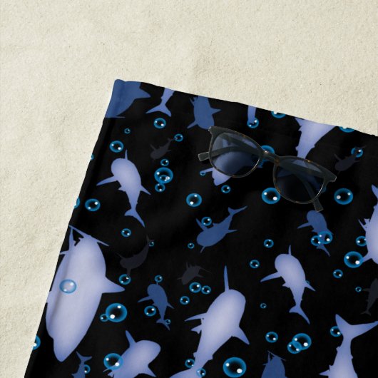 Silhouette Pattern (zwart en blauw) Strandlaken (In situ)